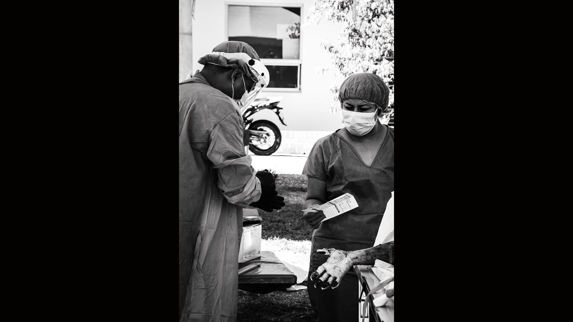 Duras imágenes deja la labor de Medicina Legal tras el terremoto en Colombia